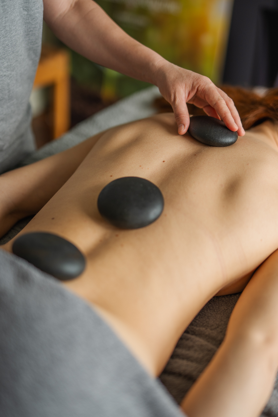 CLA05343 Hot Stone Massage - immagine 1